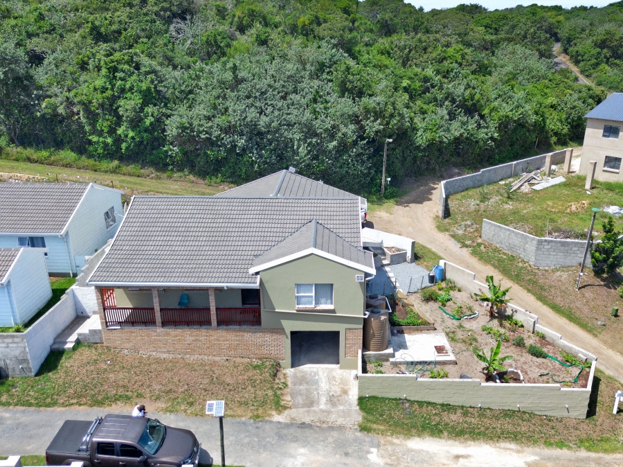 4 Bedroom Property for Sale in Cosy Corner Eastern Cape